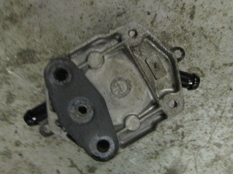 1995 Yamaha Outboard L150TXRT SWS 2-stroke fuel pump 6E5-24410-03-00