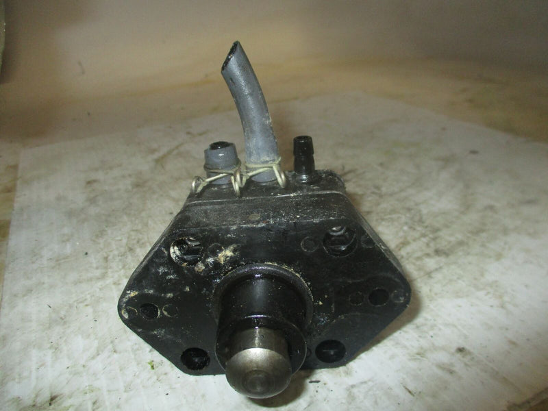 2001 Yamaha 50 hp outboard 4 stroke Fuel pump 62Y-24410-02