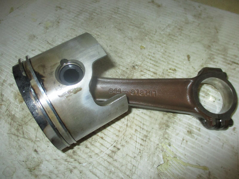 Mercury Optimax 135hp outboard port piston and rod (853340A2)