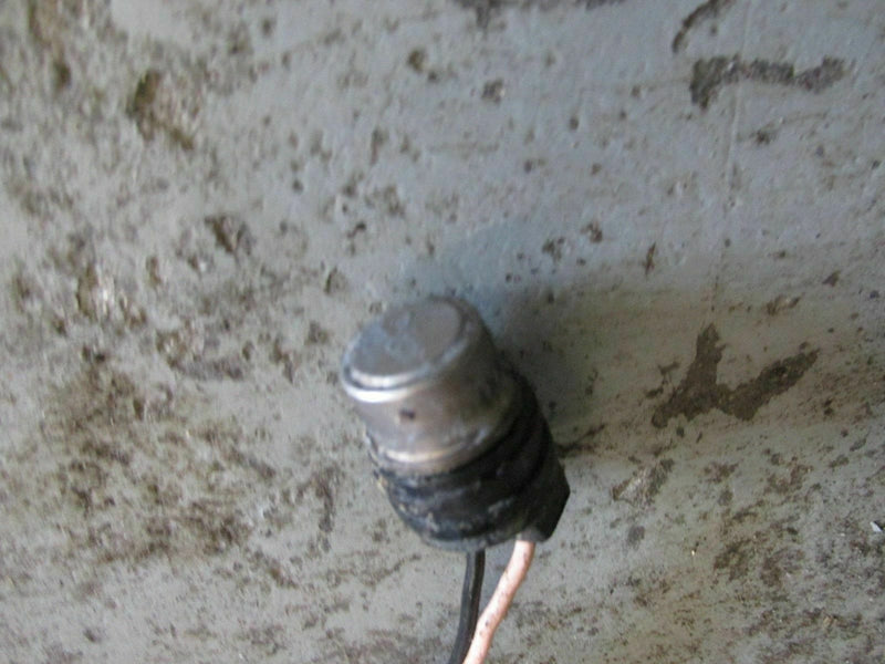2002 Yamaha outboard Z200TXRA 2 stroke 200hp thermo switch 688-82560-10-00