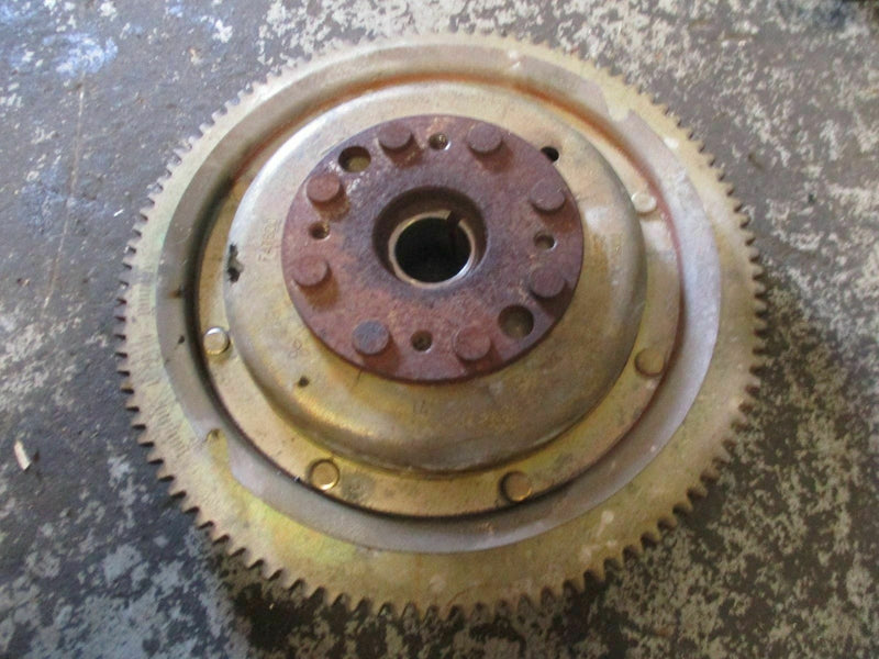 1998 Suzuki outboard DT 225 hp 2-stroke flywheel 32102-92e00