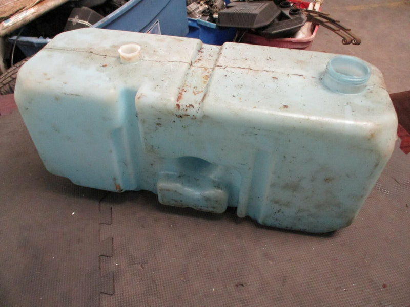 Yamaha 18 liter/19.1 quart Outboard Remote Oil Tank (No Pump/Level Sensor/Cap)