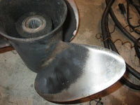 Load image into Gallery viewer, Evinrude 115hp-225hp LARGE Hub outboard SST stainless propeller 14 3/4x19 176617
