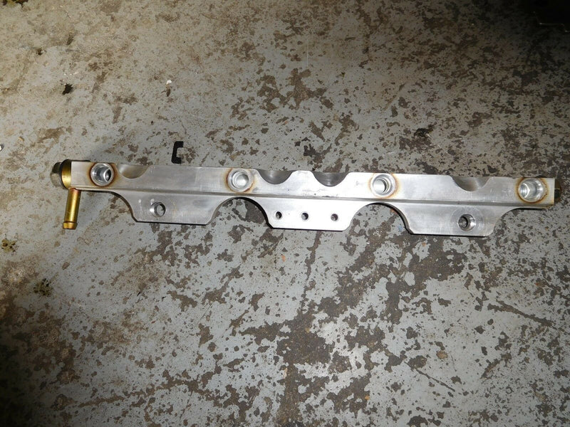 2006 Suzuki outboard DF90 4 stroke 09001F-681149 fuel rail 15750-90J00