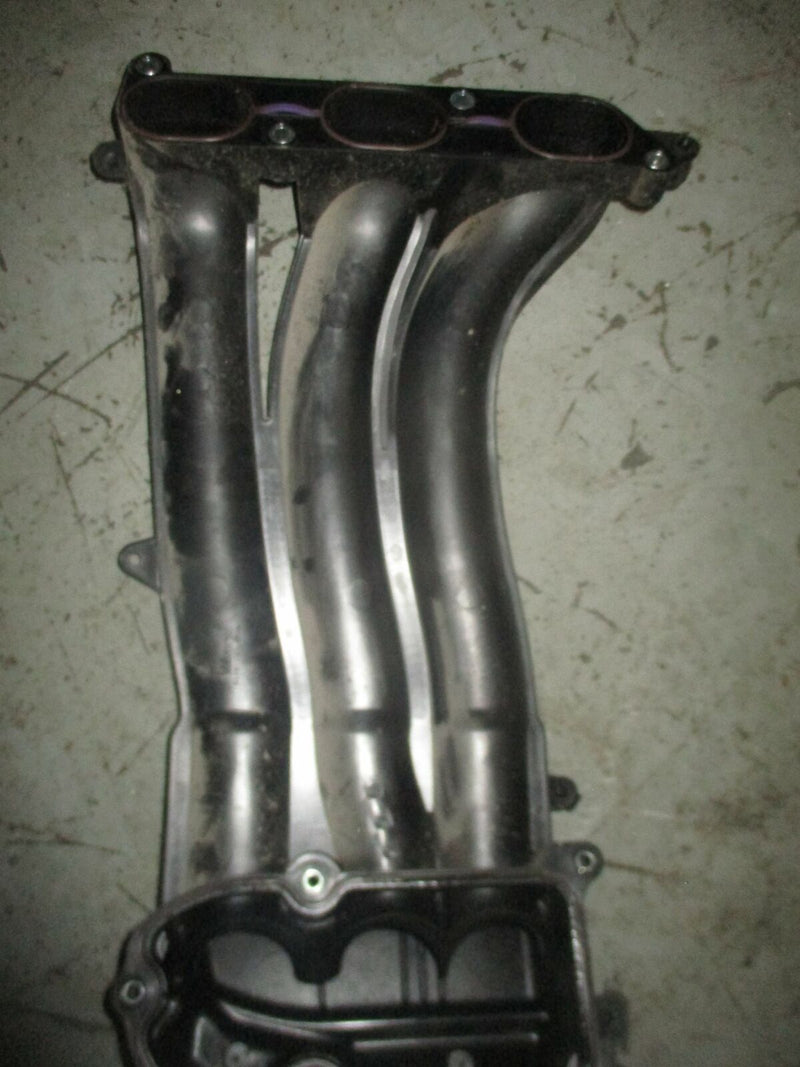 Yamaha 4.2L 300hp 4 stroke outboard intake silencer (6CE-13641-00-00)