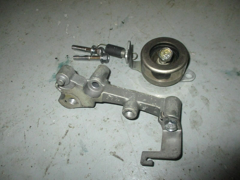 2000 Yamaha Z150TXRY 150 hp HPDI 2-stroke outboard belt tensioner