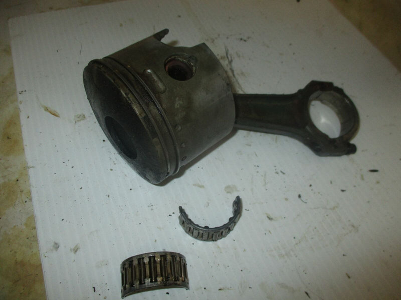 Johnson Ficht 150hp outboard starboard piston and rod