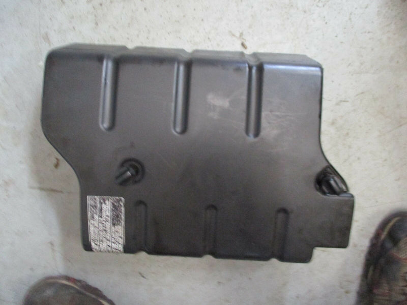 2001 Evinrude Ficht 200hp outboard intake silencer 439353