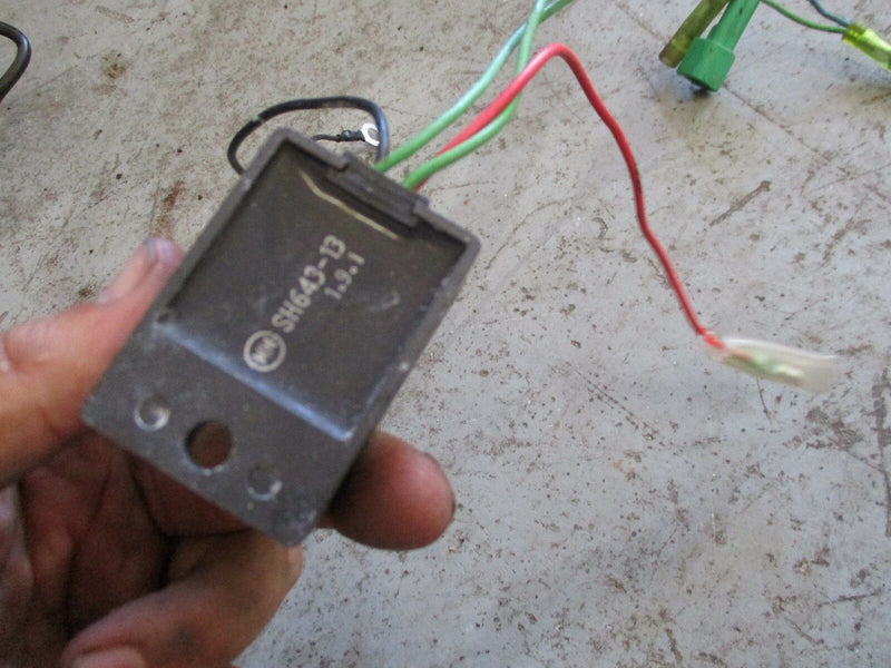 2002 Yamaha 70TLRA outboard rectifier regulator 6h2-81960-10