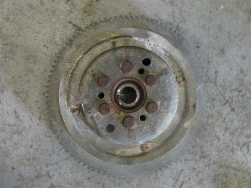 1992 Suzuki outboard DT85 2 stroke 08501 231152 flywheel 32102-95601