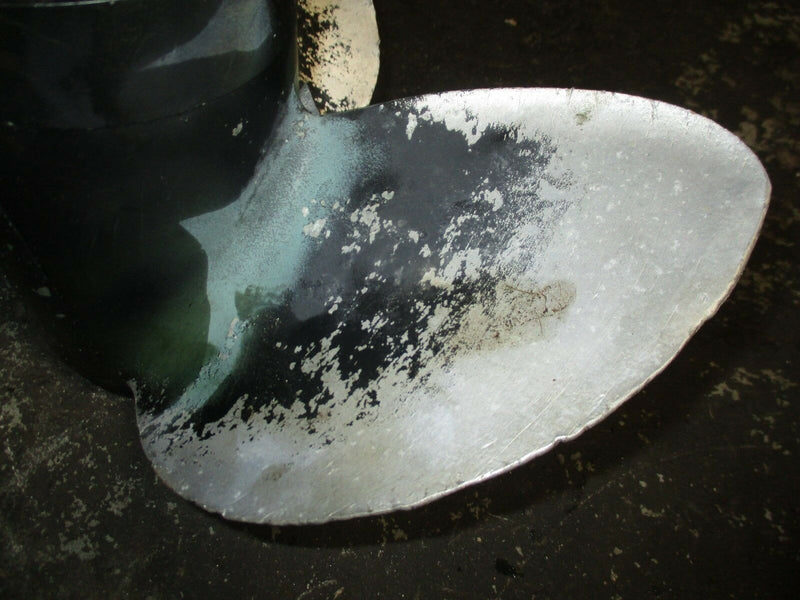 Evinrude 140hp 2-stroke outboard alluminum propeller 15 1/2 x 15