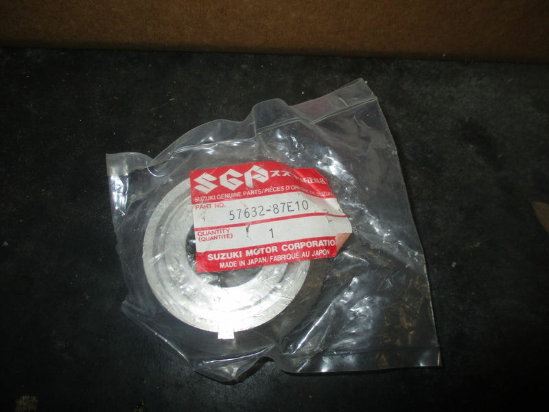NEW OEM Suzuki outboard propeller stopper bushing (57632-87E10)