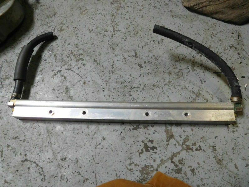 2000 Yamaha outboard 250 hp OX66 SWS Lx250TURY Fuel rail 65L-13938-00-00