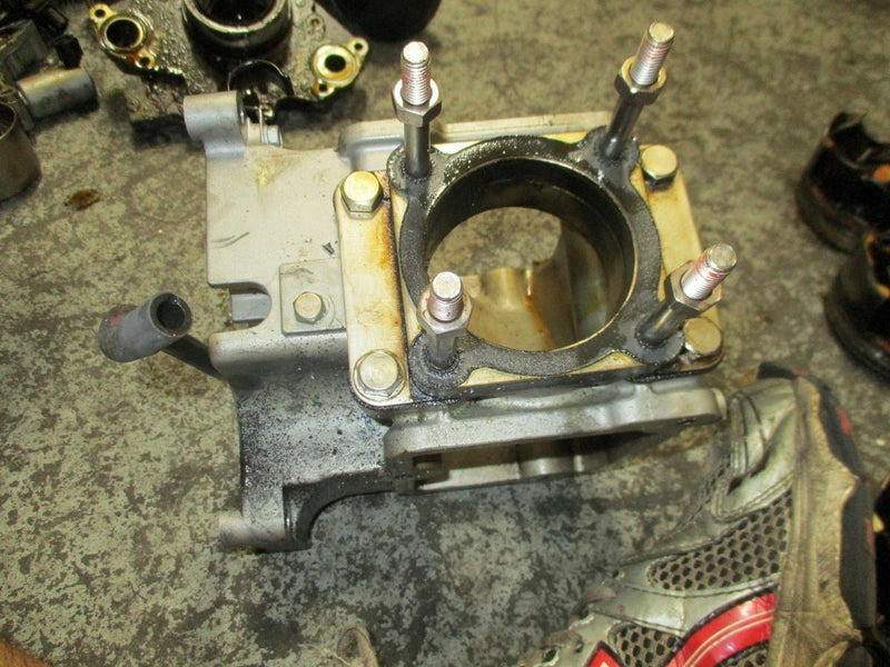 2007 Yamaha outboard F250TXR 4 stroke mixing body 6p2-13711