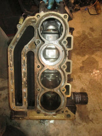 Load image into Gallery viewer, Suzuki DF115 115hp outboard crankcase block
