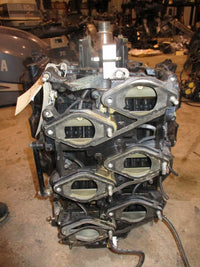 Load image into Gallery viewer, Johnson OceanRunner 200hp outboard crankcase powerhead FOR PARTS
