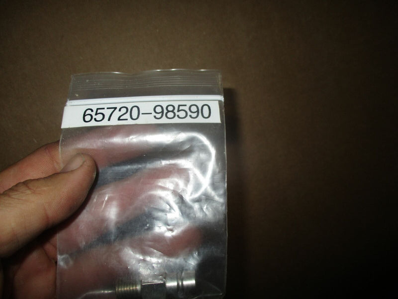 NEW OEM Suzuki outboard fuel connector (65720-98590)