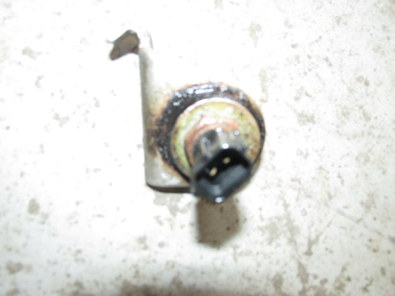 2002 Yamaha outboard Z200TXRA 2 stroke 200hp thermo sensor 65L-85886-00-00