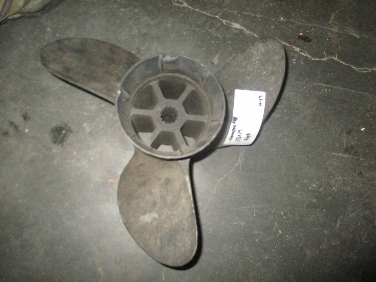 Composite outboard propeller 13 by 17