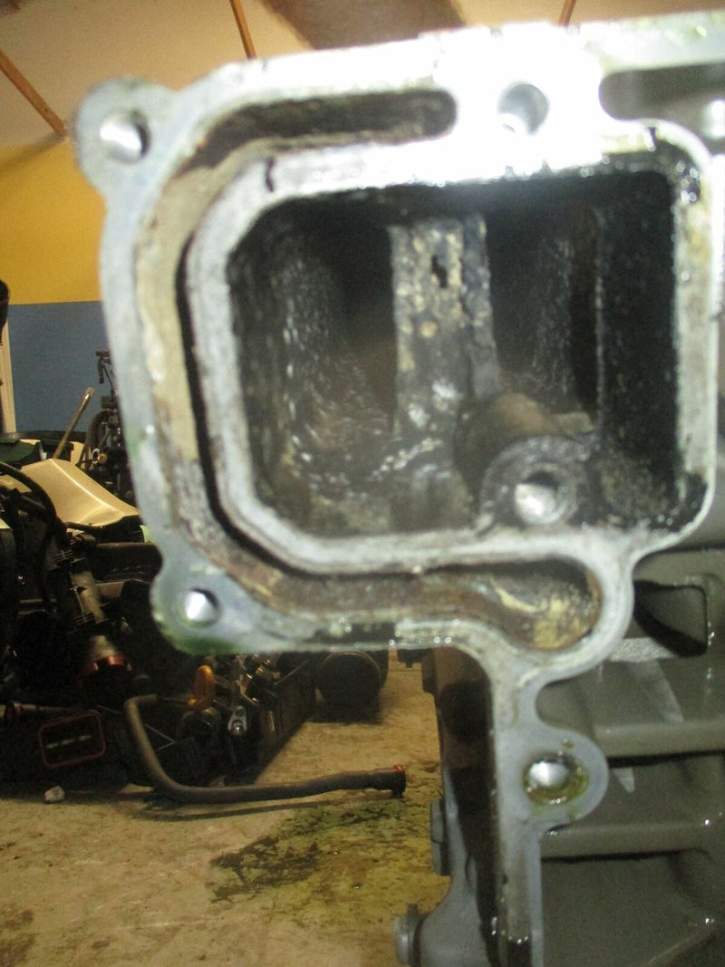 Johnson 115hp 4 stroke outboard crankcase block
