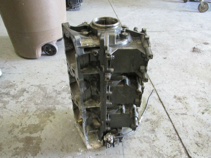 1994 Suzuki Outboard DT 200 two stroke crankcase block 11300-87D68-OED
