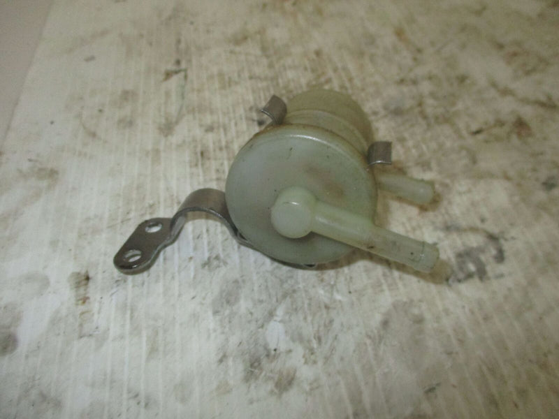 Suzuki DF140 140 hp outboard fuel filter and bracket (15410-87J10)