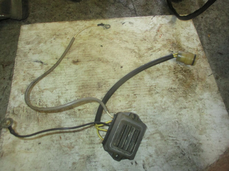 Suzuki DF225 225hp outboard rectifier regulator (32800-93J03)