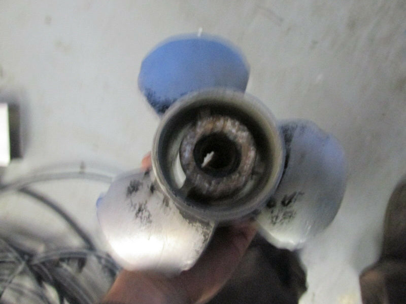 2009 Suzuki outboard DF 40 50 aluminum prop propeller 11 1/2 x13