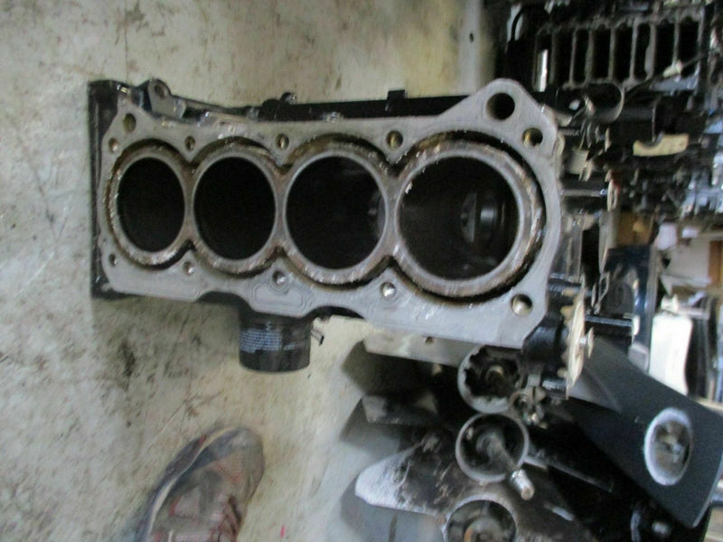 1999 Johnson Evinrude 70 hp 4 stroke outboard Crankcase block
