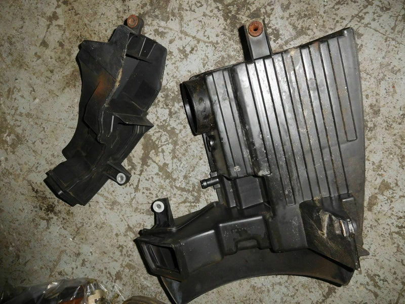 2004 johnson 90hp J90PL4SR 4 stroke intake silencer 5033694
