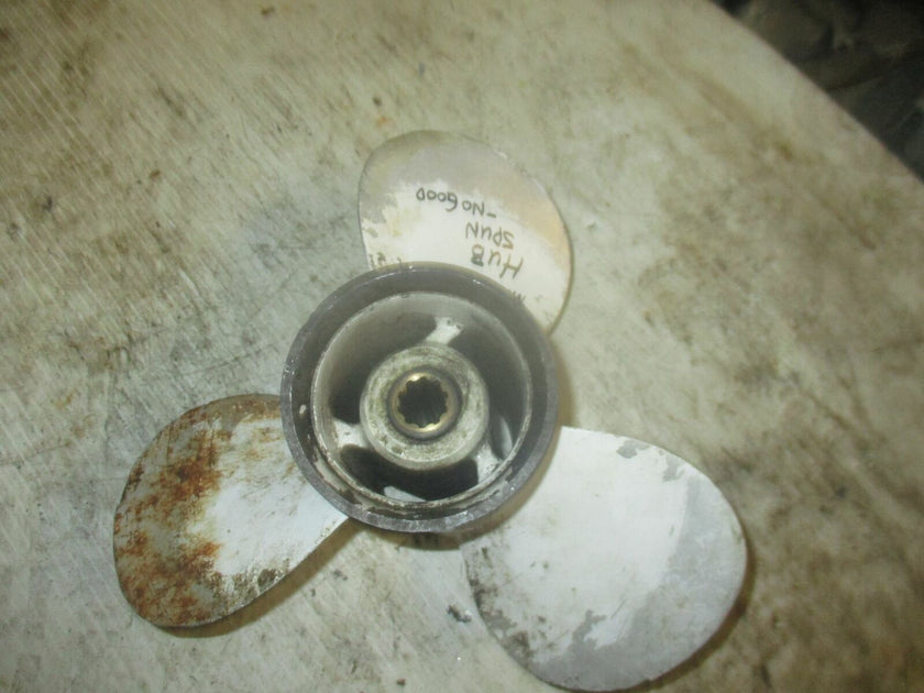 Nissan small 10 spline aluminum propeller SPUN HUB Strouds Marine