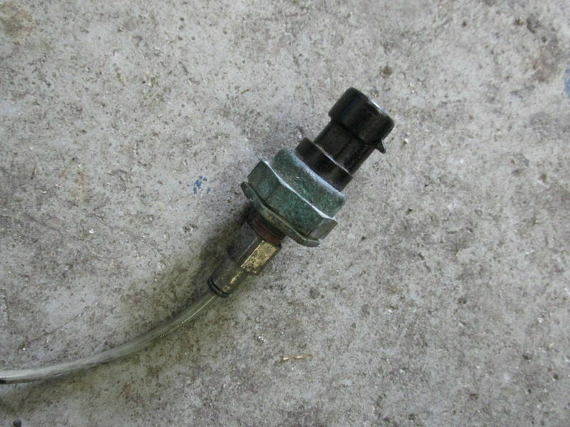 2007 Mercury outboard 275hp Verado 2.6L pressure sensor 881879-11