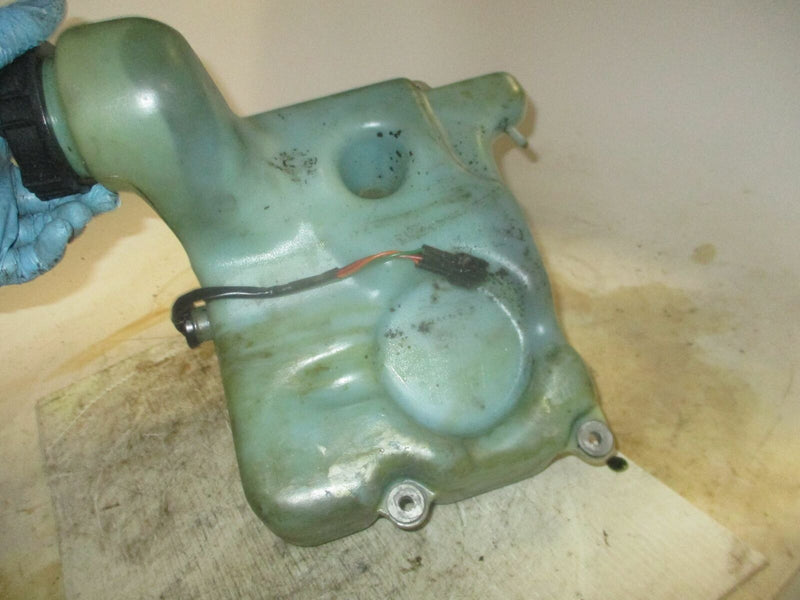Suzuki DT90 90hp outboard oil tank (69100-87E02)