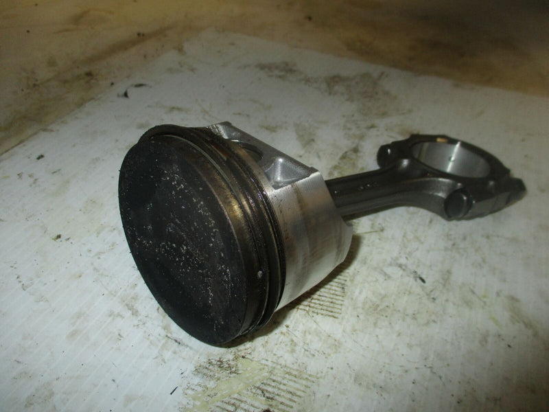 Suzuki DF115 115hp outboard piston and rod (12111-90J01)
