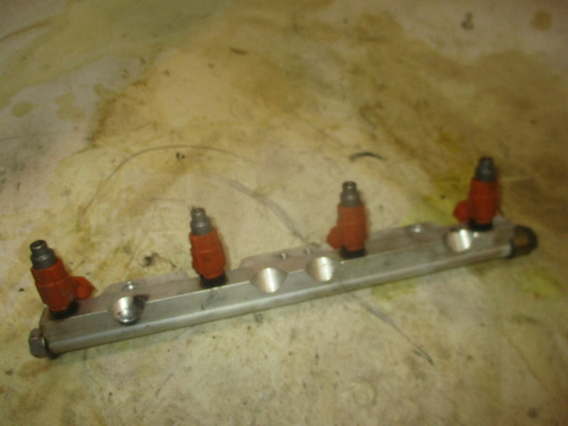 Suzuki DF90 90hp outboard fuel rail with injector set (15750-90J00)