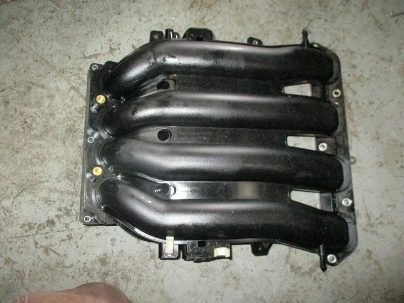 2008 Yamaha F 300 350 hp 4 stroke V8 Outboard port intake manifold 6aw-13641