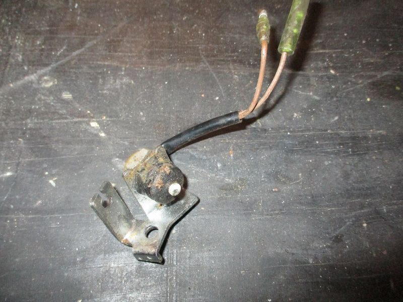 Yamaha 25hp 2 stroke outboard neutral switch (689-82540-01-00)