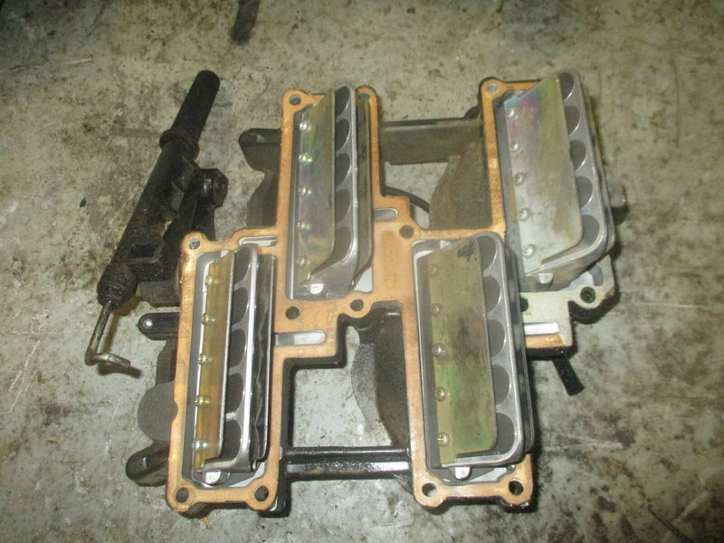 Johnson 140hp 2 stroke outboard intake manifold with reeds
