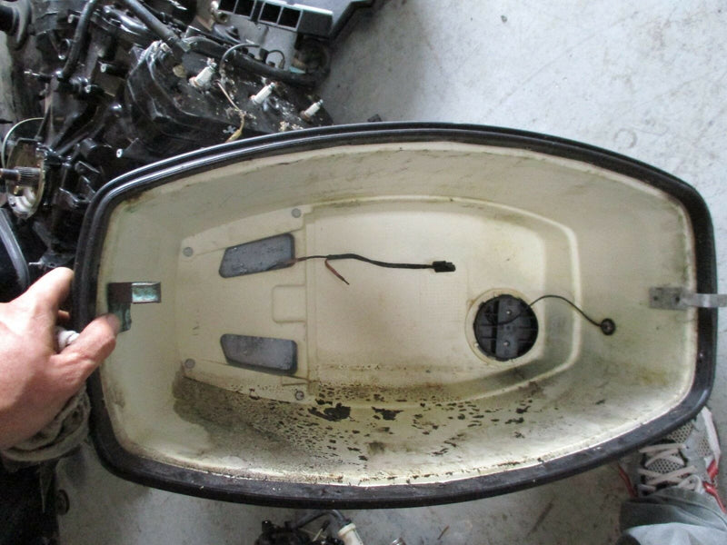 1992 Yamaha 40ELRQ outboard Top Cowling