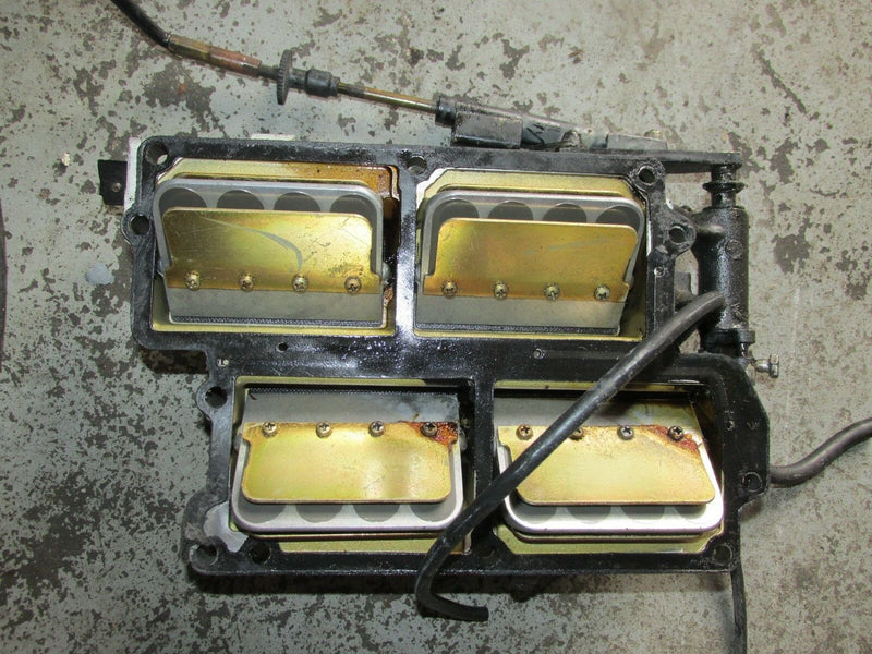 1987 Evinrude outboad E88MSLCUS 88hp 2 stroke intake manifold w/ reeds 397075