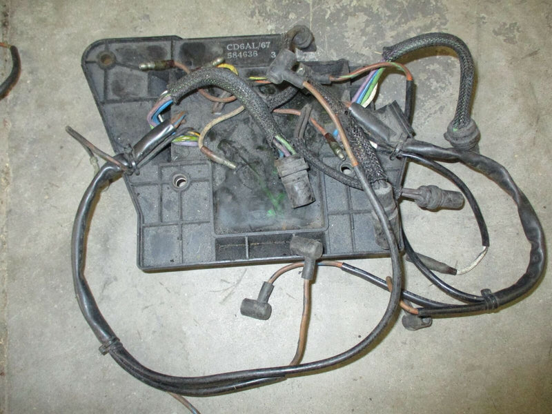 1993-2000 Johnson/EvinrudeCDI Power Pack 584636 185-250hp V6 Mount Plate Broken