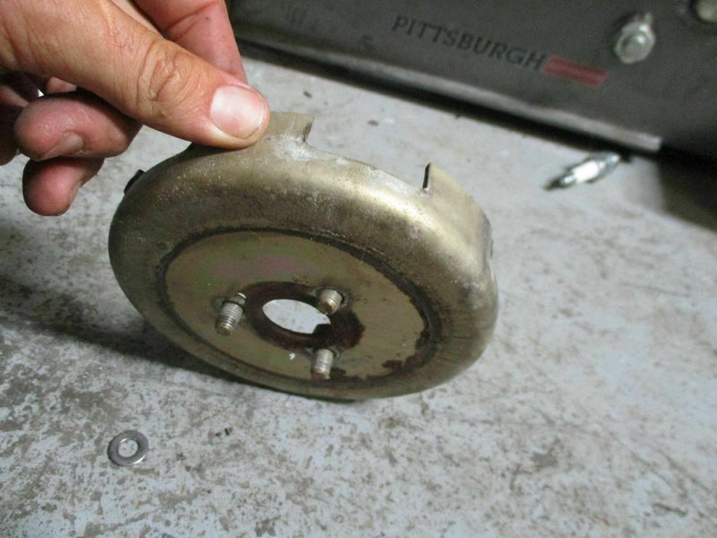 1993 Evinrude 55hp 2 stroke outboard flywheel pull start attachment 329211D