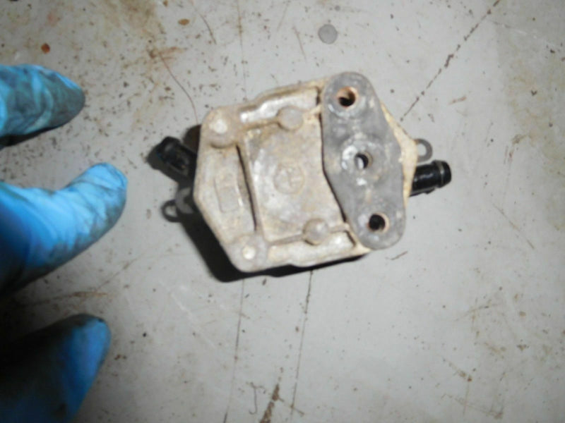 1995 Yamaha 225hp outboard fuel pump (6E5-24410-03-00)