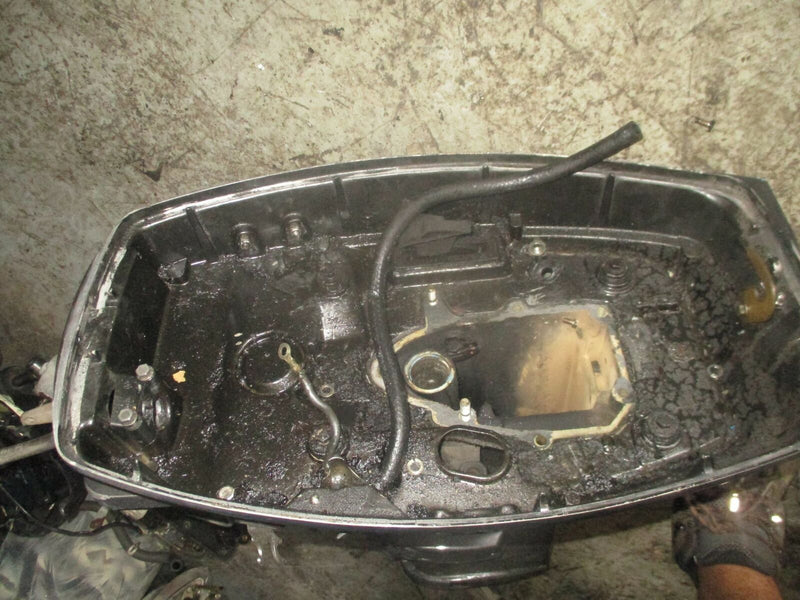 1989 Evinrude Tracker 25hp 2 stroke outboard 20"  mid section