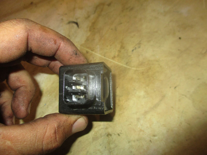 Yamaha HPDI 150hp 2 stroke outboard electric relay (68V-81950-00-00)