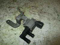 Load image into Gallery viewer, Yamaha 70hp 4 stroke outboard pressure relief valve (6C5-13906-01-00)
