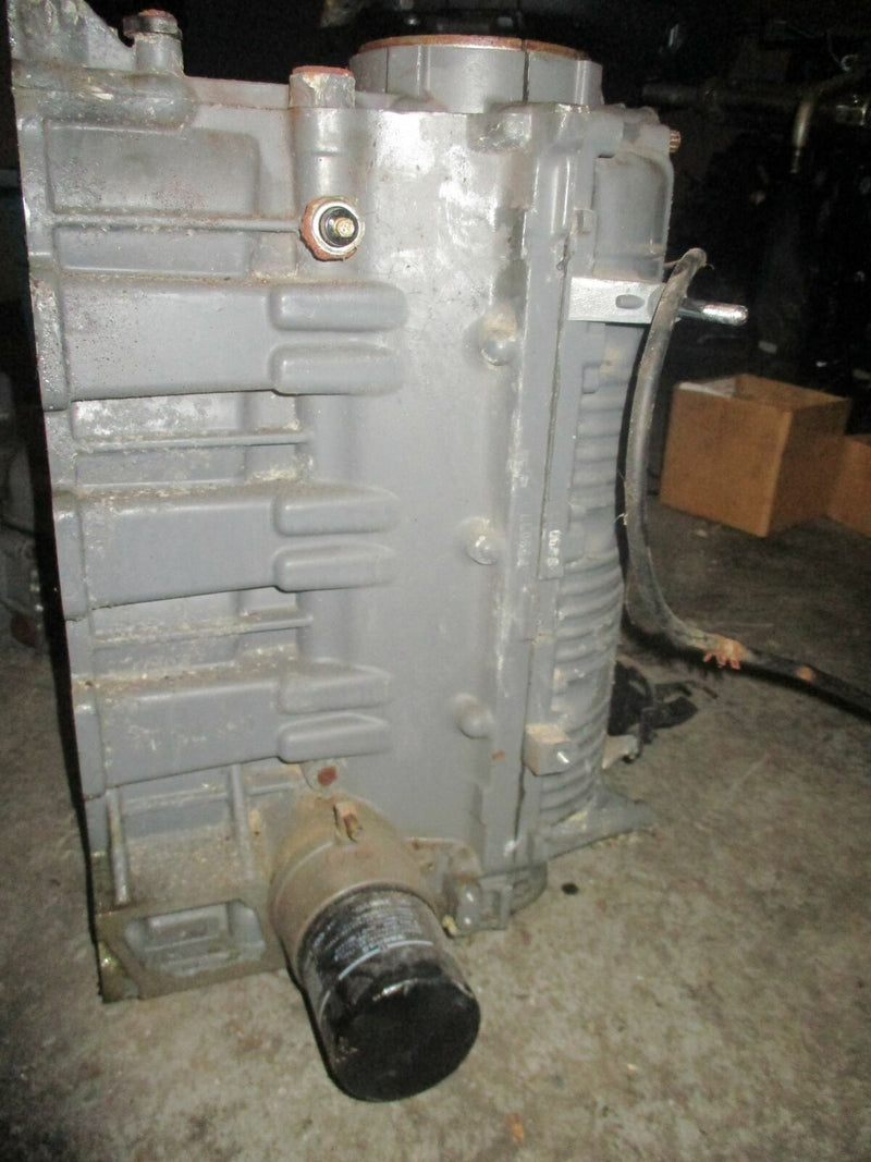Johnson/ Suzuki 90hp 4 stroke outboard cylinder block crankcase