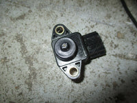 Load image into Gallery viewer, 2003 yamaha VMAX OX66 150hp fuel injection outboard pressure sensor 67h-82380
