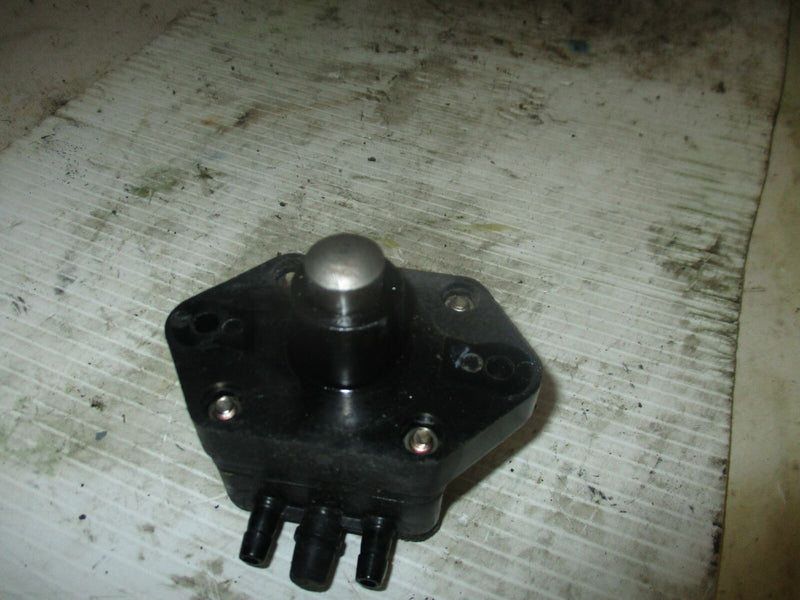 Yamaha 25hp 4 stroke outboard fuel pump (62Y-24410-02)