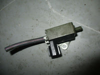 Load image into Gallery viewer, 2000 Yamaha 150 hp HPDI 2-stroke outboard oil solenoid
